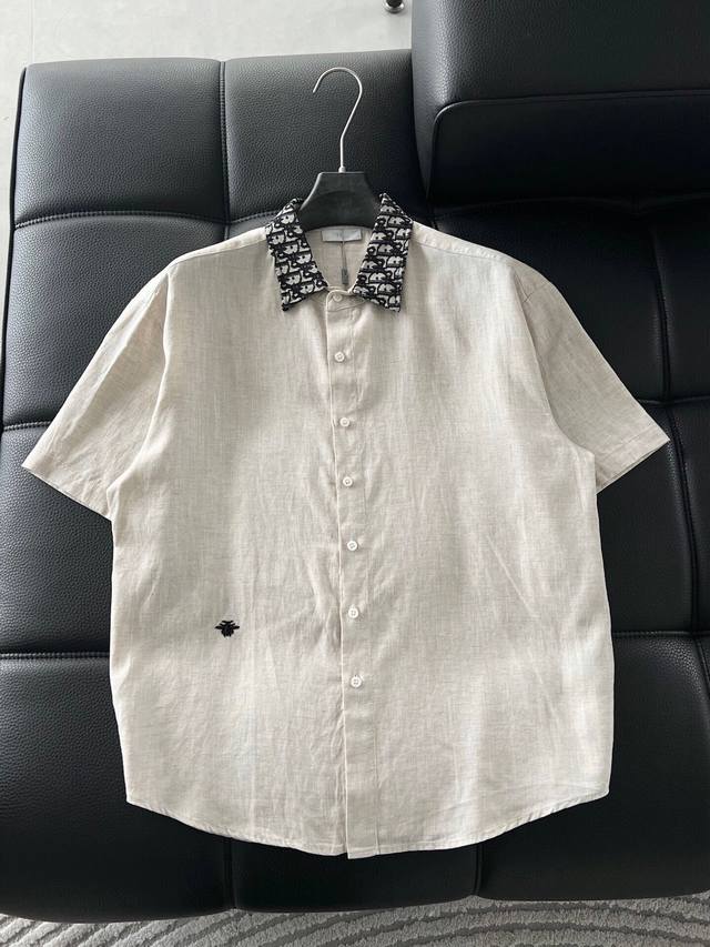 衣服 裤子 D家 春夏专柜同款天丝苎麻休闲裤，休闲的氛围感拉满，天丝亚麻面料足够腔调，亚麻自带的麻结肌理，让整体布面更有复古感，一定程度上平衡了麻料易皱的特性，