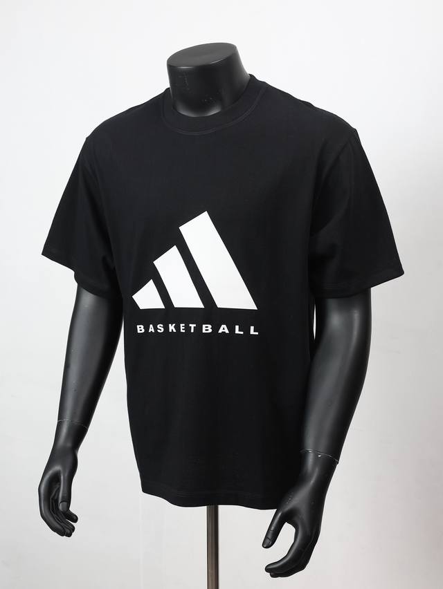 款号[B2] Basketballss25复古百搭舒适休闲短袖T恤男女同款 Basketball复古设计致敬经典篮球文化，独特的版型与印花，展现潮流焦点和与众不
