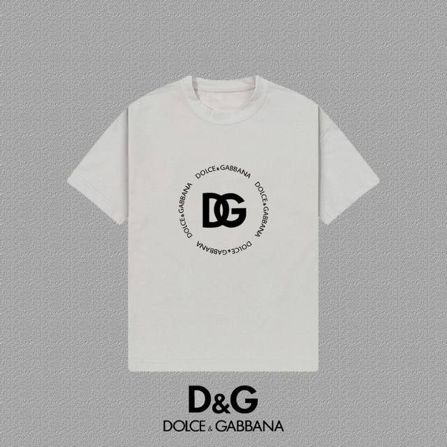 Dg 杜嘉班纳] 2025Fw短袖T恤 Logo厚板 高端26S双纱300克面料 重磅面料 定制拉架罗纹同缸同染 三标齐全 男女同款 颜色：黑色 白色 灰色 尺