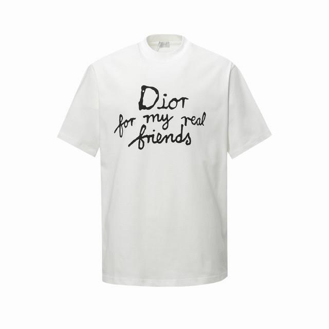Dior 迪奥25Ss新款字母Logo圆领短袖 *定制280克全棉面料，面料柔软，亲肤舒适*前幅刺绣字母标识 *非常简约大气的一款无论是上身舒适度都是无可比拟的