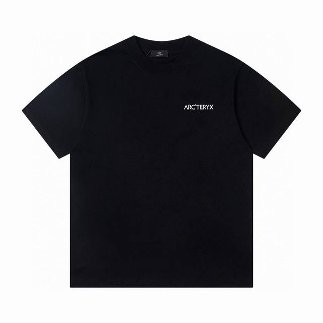 Rc`Teryx图案印花短袖T恤 定制280克全棉面料，面料柔软，亲肤舒 非常简约大气的一款 无论是上身舒适度都是无可比拟的存在，诠释你的奢华与品位，打造你的时