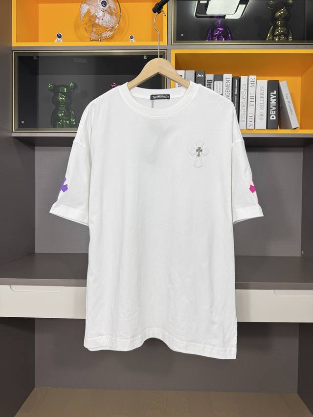 Ch高版本克罗心Chrome Hearts 2025春夏新款十字贴布水洗喷马溜短袖T恤，面料：26支双纱 300克重，十字贴皮绣花，3D立体绣.五金配件 印花工