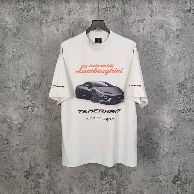 洗水黑 灰白色 Blcg × Lamborghini Fall25 兰博基尼联名系列汽车圆领套头短袖 25Ss的巴黎世家已经让人意想不到了，本以为24年和安德玛