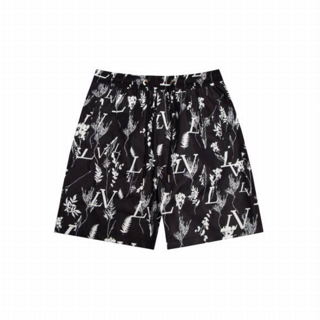 Lv路易威登，夏季新品 最新款加内网沙滩裤、定制品牌绳头，定制品牌绳圈，做工细节无可挑剔、完美出品、进口机直喷数码印，专柜高科技速干纤维尼龙面料、清爽舒适、型男
