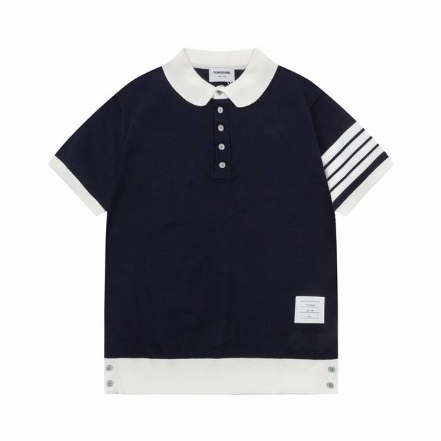 Thom Browne 汤姆布朗 四杠针织圆立领 升级，灵感源自八十年代复古 原版面料 官方同款 短袖 Olo衫 定制 网纱毛衣针织面料 手感非常舒服 春夏最新