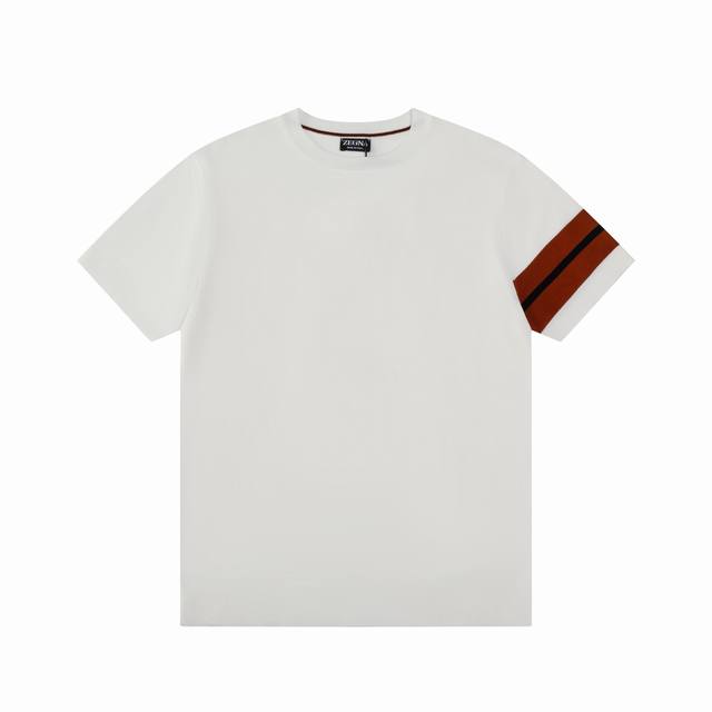 Zegna 杰尼亚夏季新品圆领针织短袖T恤， 全部对色定染含羊毛的棉纱线，柔软亲肤，双层针织很厚实，手感无敌好，拿到手里就能感受出它的质感随便一套就能出门很万能