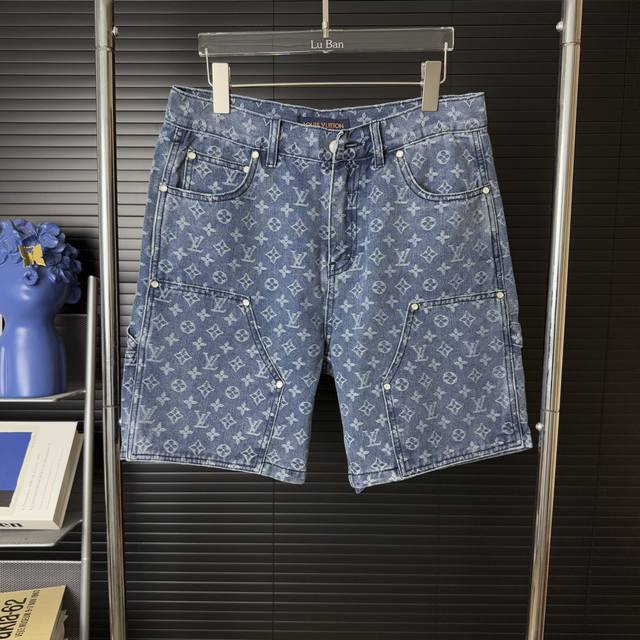 646 当天到货 现货现配 Louis Vuitton 路易威登。 25Ss暗纹老花满印提花牛仔短裤 原版开发斜纹全棉提花丹宁牛仔材质，提花图型大小间距相同，图