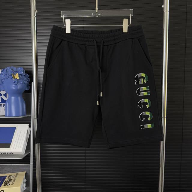 632 当天到货 现货现配 Gucci 古驰 字母绿标牙刷绣 简约 Logo标识刺绣 五分裤、高品质纯棉 面料、特别手感、超级质感 舒适柔软透气 休闲宽松版型
