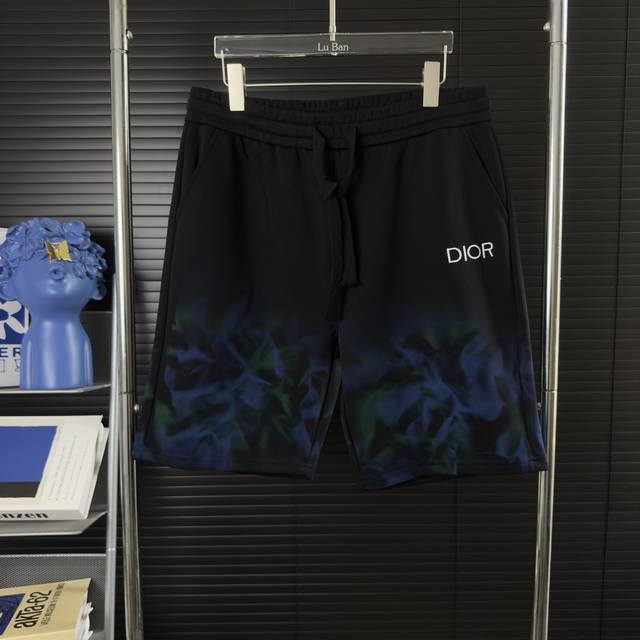 617 当天到货 现货现配 Dior 迪奥 字母绣花 手绘火焰手工涂鸦 Logo标识刺绣 五分裤、高品质纯棉 面料、特别手感、超级质感 舒适柔软透气 休闲宽松版