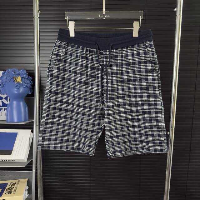 613 当天到货 现货现配 Burberry 巴宝莉 2025新款 轻奢主义 千鸟格 男女日常通勤穿搭必备 休闲短裤 定制毛圈面料 松紧+抽绳可调节裤 内包边处