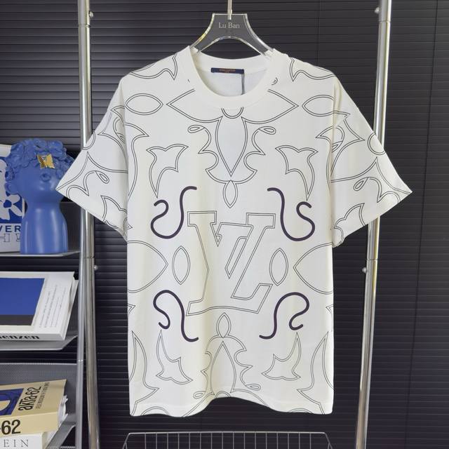 当天到货 现货现配 Louis Vuitton 路易威登 老花字母印花短袖T恤 独家首发高定 面料采用310克重磅纯棉，定制32支双股螺纹，成衣两遍水洗处理，面