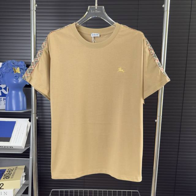 585 当天到货 现货现配 Burberry 巴宝莉 战马刺绣经典拼袖短袖T恤 独家首发高定 面料采用310克重磅纯棉，定制32支双股螺纹，成衣两遍水洗处理，面