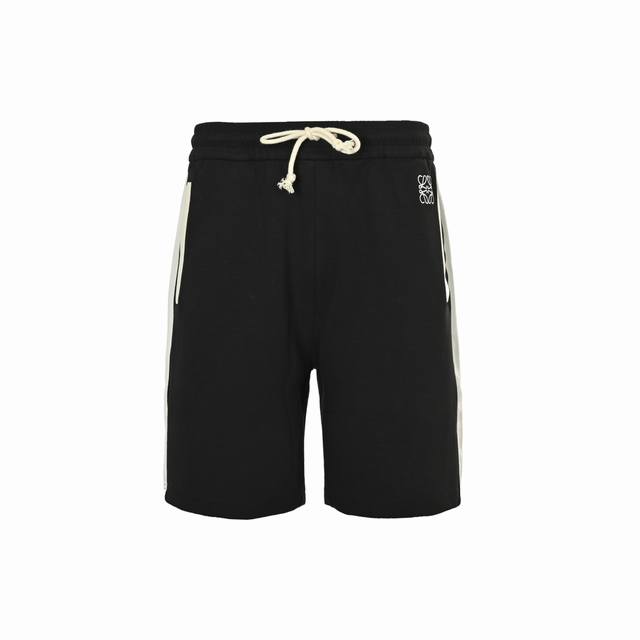 Loewe 罗意威 25Ss 小标Logo拼色织带刺绣短裤 2025最新款休闲短裤定制太空棉面料，采用双拼色搭配新颖别致。 品牌标识刺绣Logo标点缀！款式简单