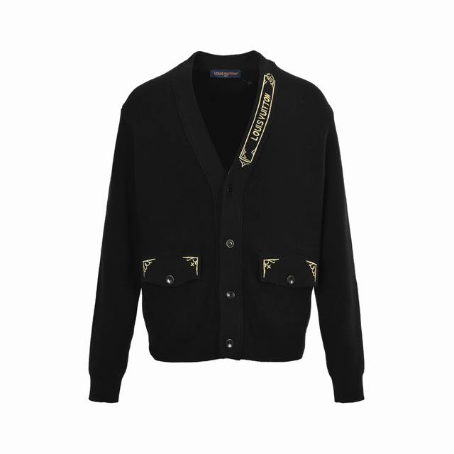 Louis Vuitton 路易威登 25Ss 金丝刺绣开衫 正品17800购入，采用棉锦混纺灌芯纱，采用意大利进口织机 Somet 7针织机，金丝刺绣，毛料酵