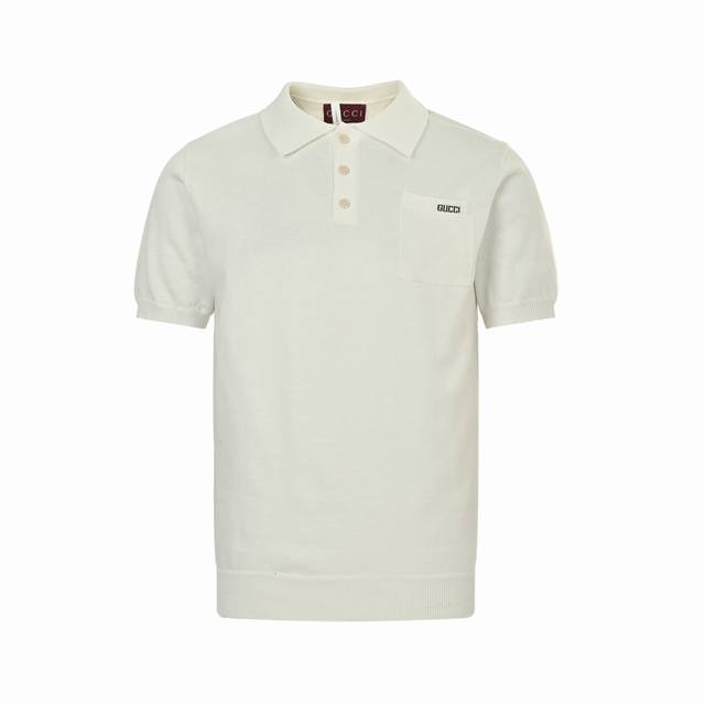 Gucci 古驰 25Ss 口袋字母嵌花针织Polo短袖 原8,850购入，采用高质纯棉14S细针织片，德国进口提花机织片而成。电脑扫描胸前描绘字母图案。提花采