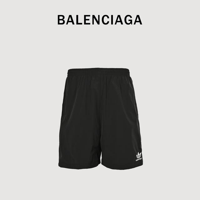 Balenciaga & Adidas 联名刺绣三叶草短裤 高密度柔软梭织面料 面料特殊固色处理 进口田岛刺绣 定制Ykk五金 外贸大厂代加工 做工走线完美无瑕