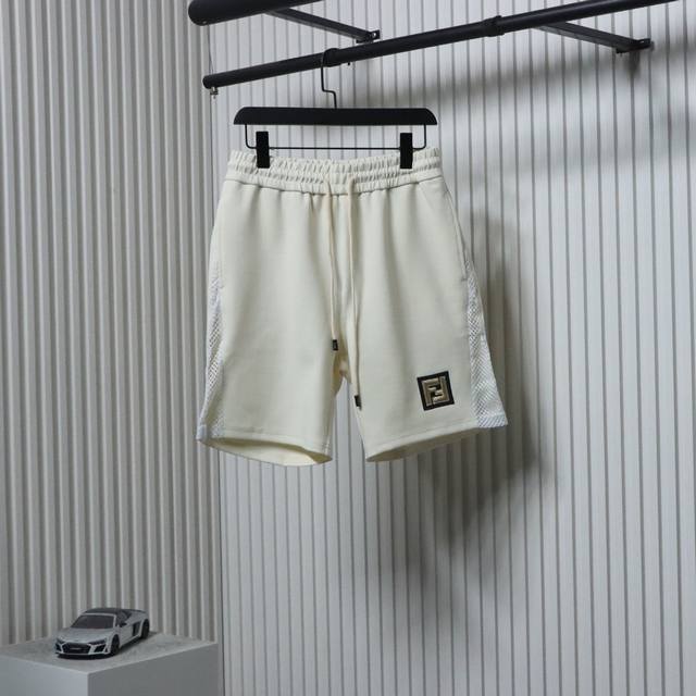 Fendi 芬迪 25Ss 金标双Flogo刺绣侧开网眼短裤 定制面料采用威化布织法，超高端针织工艺，侧边网布拼接，裤管采用品牌标识Logo标点缀！款式简单又不