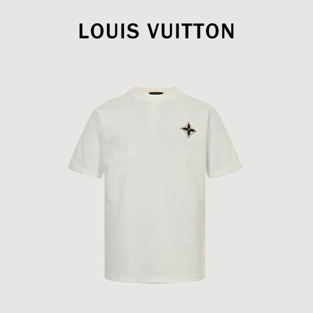 Louis Vuitton 路易威登 24Ss 老花四叶草刺绣短袖 胸前高密立体刺绣Logo 原版1:1针织纯棉280克重面料 同色定制色织色染高密度螺纹 采用