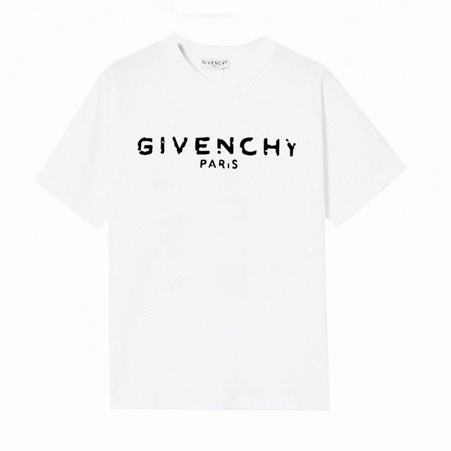 Givenchy 纪梵希字母短袖T恤,简单的设计看起来特别大方！版型剪裁特别有讲究！上身很洋气显瘦内搭外穿都看高密针织圆领设计，平整简约！亲肤透爽！T恤面料的柔