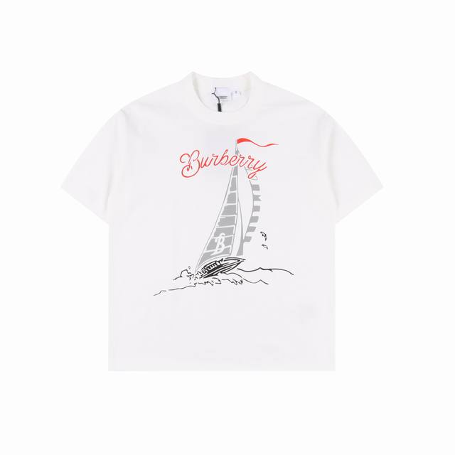 Burberry 巴宝莉 25Ss 帆船短袖T恤 面料采用定制240G 26支特滑双股精棉平纹高密无尘全棉布料。前幅高密度加厚，走线平整，代工品质，全套定制辅料