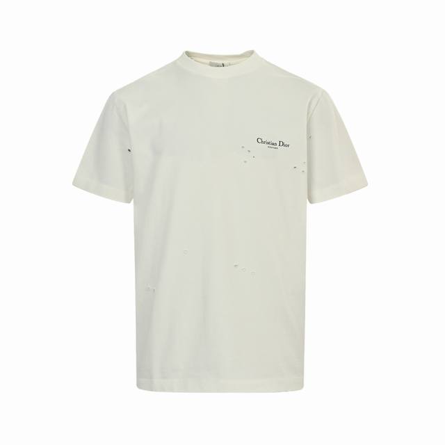 Dior 迪奥 25Ss 铃兰花做旧破洞短袖 Yb购入打版，采用270G洗水棉，36支双纱平稳，面料舒适柔软，亲肤透气，紧密挺厚手感，四线密边，双线领冚边，双针