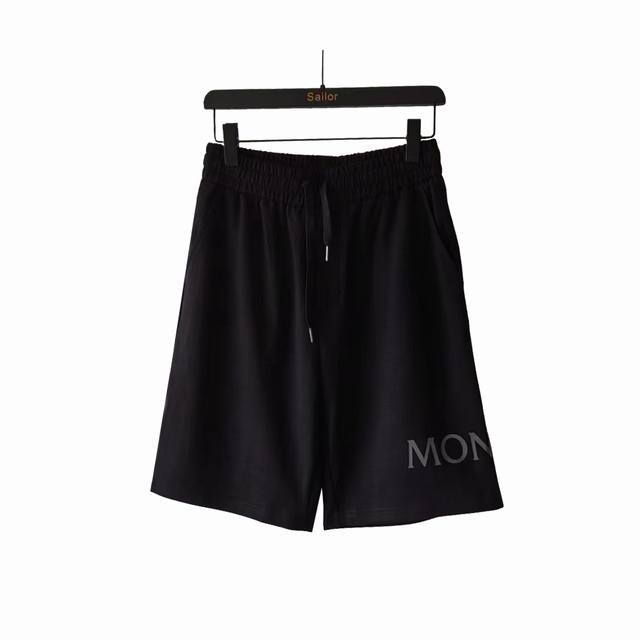 实拍细节图+尺码表 Moncler 蒙口 24Ss字母Logo后兜标志性五分短裤 简约 Logo标识 五分裤 高品质纯棉 面料 特别手感 超级质感 舒适柔软透气