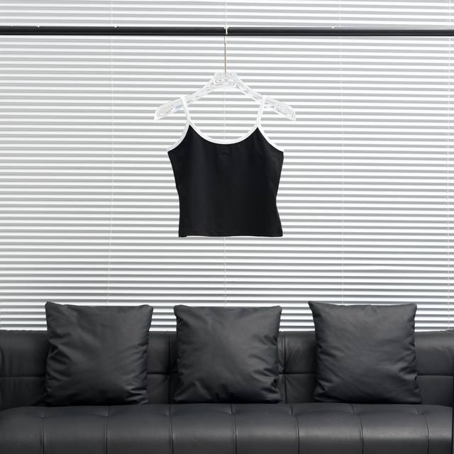 工厂P直供 Adidas丨三叶草0042女士短袖+吊带两件套 尺码：S-L 配色：黑色 白色