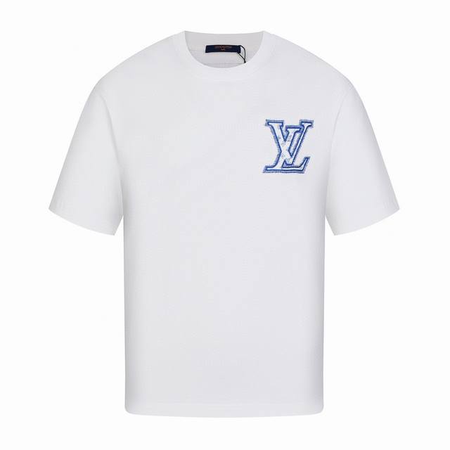 路易威登 Louis Vuitton 夏季新款 前后立体字母刺绣圆领短袖T恤 后幅大Logo字母拼接重叠标识光晕刺绣 男女同款！而是一定要独特吸引人的眼球，这一