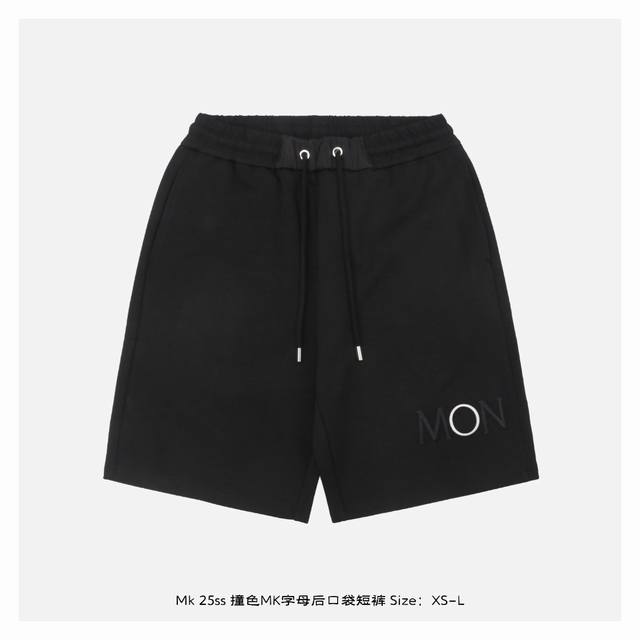 Moncler 蒙口 25Ss 撞色Mk字母后口袋短裤 灵感源自八十年代复古，采用定制面料制作而成，官方同款，面料经过同缸染色工艺处理，手感舒适柔软，既时尚又具
