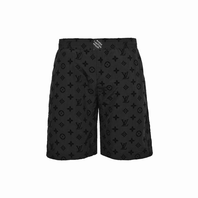 Louis Vuitton 路易威登 25Ss 满印老花植绒沙滩短裤 采用高支超高密平纹底部定染偏蓝光黑使底部跟花型颜色形成反差，花型处采用进口绒才能体现出原板