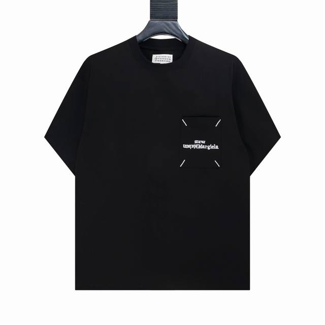 高版本Maisonmargiela 马吉拉 数字印花短袖，男女同款。胸前口袋，高密度重工刺绣字母字母Logo， 后背为数字印花，满满的高级感 性价比超高 手感超