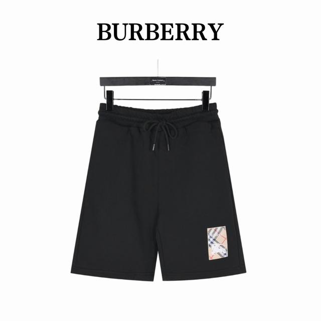 Burberry 巴宝莉 25Ss 格纹字母战马标签贴布短裤 2025最新款休闲经典时尚短裤，手感细腻，舒适透气！全新设计灵感，极具时尚代表性！裤腿采用精致3D
