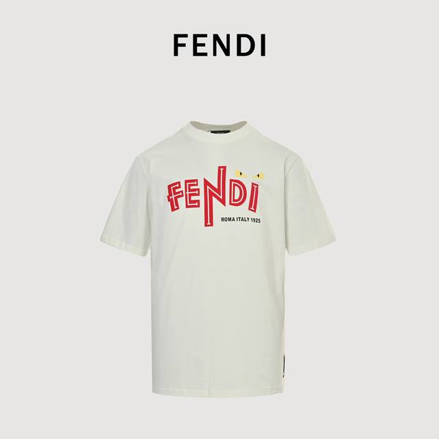 Fendi 芬迪 25Ss 植绒字母眼睛印花短袖 超级重工绒面植绒工艺 非普通印花 高级感满满 采用280G纯棉双纱紧密面料 贯穿袖子设计使得上身效果更加亮眼