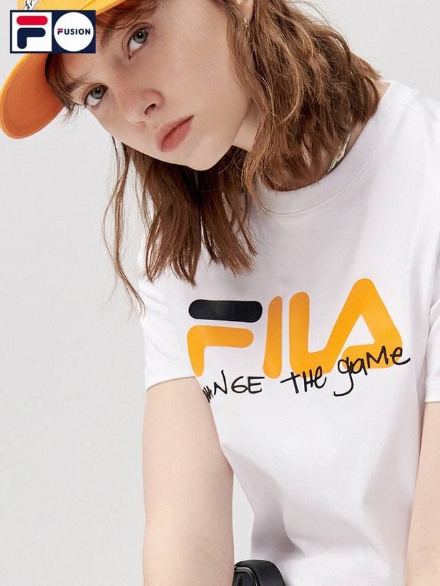 经典永不过时！Fila 斐乐23Ss新款，某猫在售329，上线后就非常爆的款，真的是越简约的设计，越经典！怎么穿都不过时，超高回头率，现货发售！！ 品名：Fil