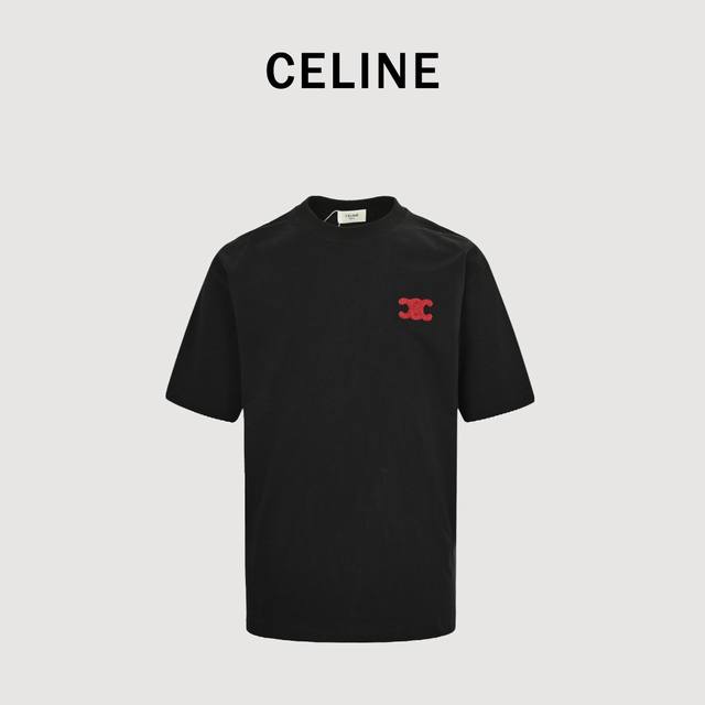 Celine 赛琳 25Ss 植绒刺绣凯旋门Logo短袖T恤 定制50支精紧棉纱、活性染色，重固色、爽滑手感面料洗水做预缩、 面料做无尘工艺减轻了掉毛和毛灰的情