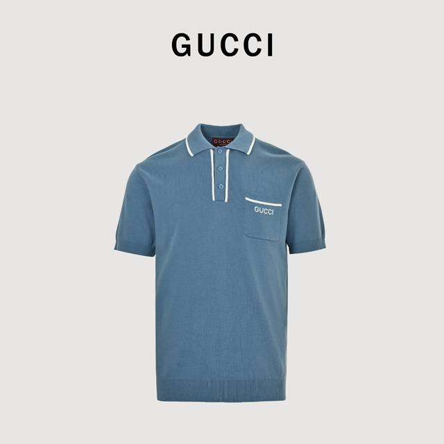Gucci 古驰 新款衫撞色领刺绣Logo针织Polo短袖 穿上这款针织衫，邂逅意式优雅。经典配色搭配精致撞色饰边，细节处尽显格调。胸口标志性“”标识，是奢华品