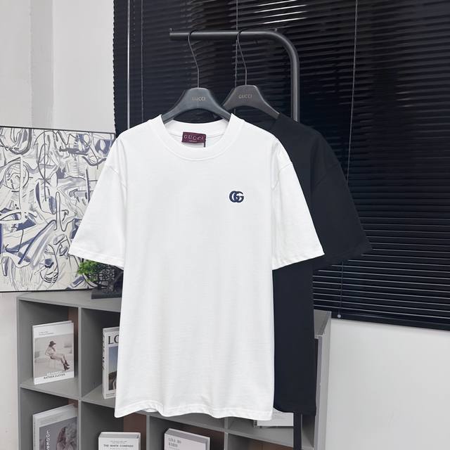 Gucci 款号：G933#古驰官网新款Logo字母刺绣短袖 面料- 采用320克双股精梳棉面料.索罗纳螺纹订织订染国标一级面料 工艺：采用日本进口 田岛 绣花
