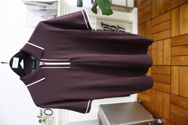 Kiton. 25夏季新品专柜官网同步发售！时尚男士翻领针织衫！奢华经典品牌原版五金拉链配搭精致Logo设计辅料全部原版定制出品，贸易公司真品订单。高级定制进口
