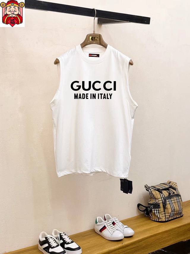 直 品牌 Gucci 古奇 夏季新品背心T袖 经典简约款式 任何人都可以轻松驾驶 进口定制丝光棉面料 手软舒适有型 吸汗透气 ，胸前经典品牌字母Logo设计 奢