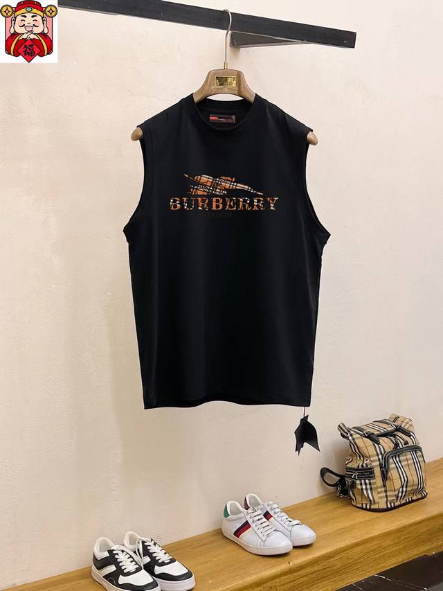 直 品牌 Burberry 巴宝莉 夏季新品背心T袖 经典简约款式 任何人都可以轻松驾驶 进口定制丝光棉面料 手软舒适有型 吸汗透气 ，胸前经典品牌字母Logo