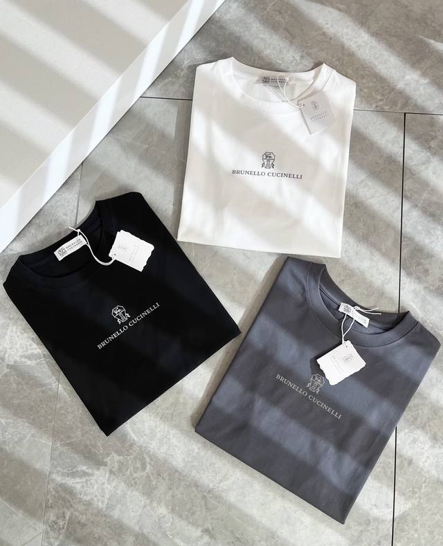 Bc-Brunello Cucineli 2025春夏新款男士短袖T恤，众多明星都爱穿的时尚百搭单品！胸前Logo印花超级好看,喜欢经典简约的朋友,一定不能错过