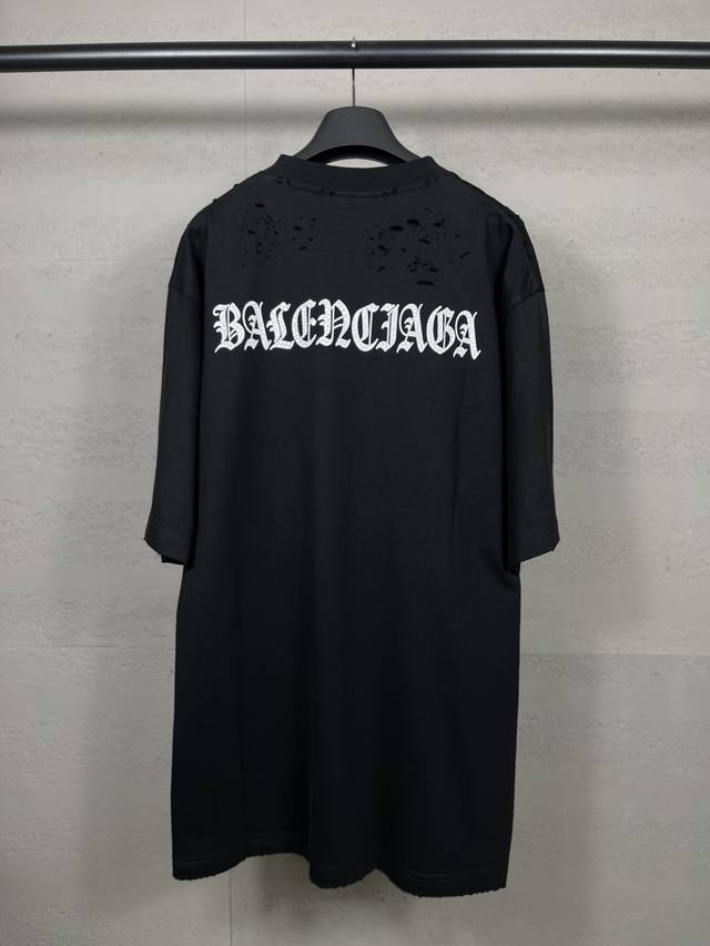 实拍图 顶级版本.官网品质 Balenci*Ga 巴黎. 后背Logo洗水磨烂做旧系列新款T恤# 新款 反车缝线设计感十足，后面釆用新Logo龟裂印花，成衣水洗