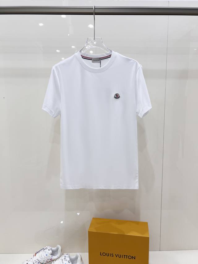新品 蒙口独家 补单爆款 2025春夏新款首发专柜最新款短袖圆领T恤 经典羊毛标，简约大叔，高端定制120支双面丝爽棉面料.手感柔软.穿着舒适.专柜级别精致车线