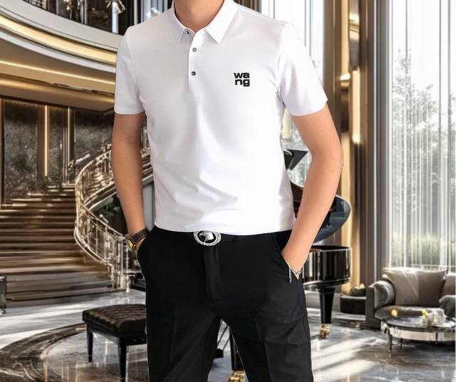 Wang 亚历山大王 2025春夏专柜新款 高端优雅时尚男士定制 顶级时尚休闲短袖Polo衫翻领衫。 25Ss高端人士必备单品，精选进口原单丝光细珠地棉面料，原