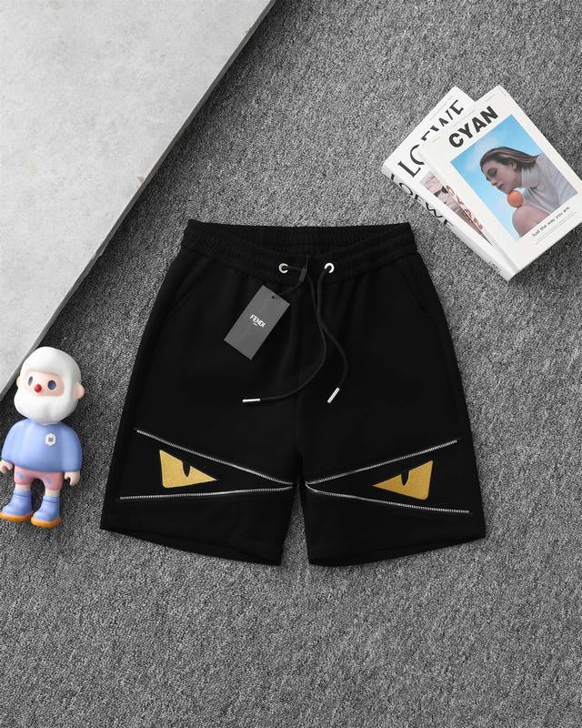 Fendi 芬迪小怪兽眼睛拉链短裤五分裤 男女同款 -面料使用380克纯棉面料，吸汗透气性非常好，在整个市场看看谁家用过这么好的面料！ -原版购入开模定制，三标