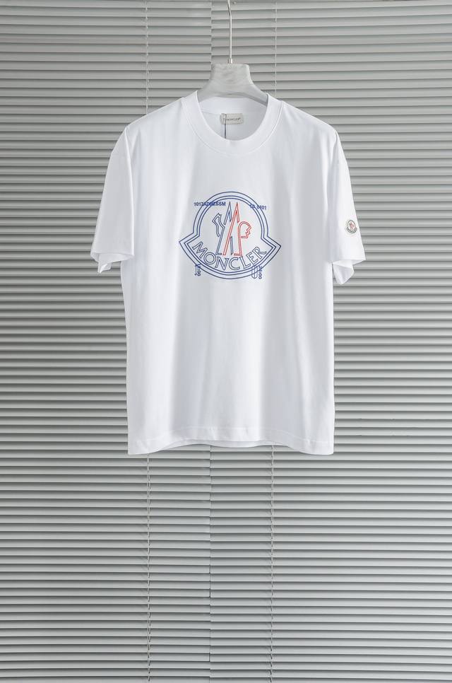 New# Moncler 蒙口2025Ss春夏圆领短袖#顶级元素融合打造，经典短袖3标齐全，潮男时尚，无论是上身舒适度还是都是无可比拟的存在，可以说是夏日必备！
