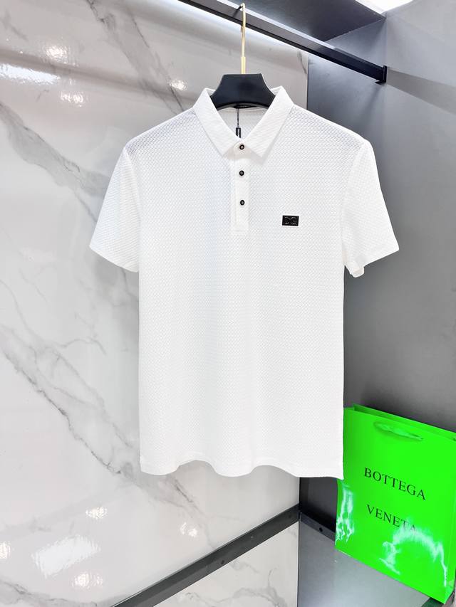 Dg 2025Ss夏季新品，男士免烫抗速干商务短袖Polo衫，贸易公司渠道稀出，领先Gw发售！驴家夏季秀款单品，独特纹理！面料丝滑冰感有光泽，免烫抗皱垂感十足，