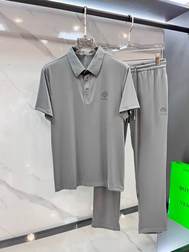 Lp 春夏新款套装 男士翻领Polo衫短袖 柜台同步发售 简洁时尚百搭 高端品质 胸前品牌Logo刺绣设计 高定丝光珠地棉面料 穿着舒适冰凉 透气 档次高很有质
