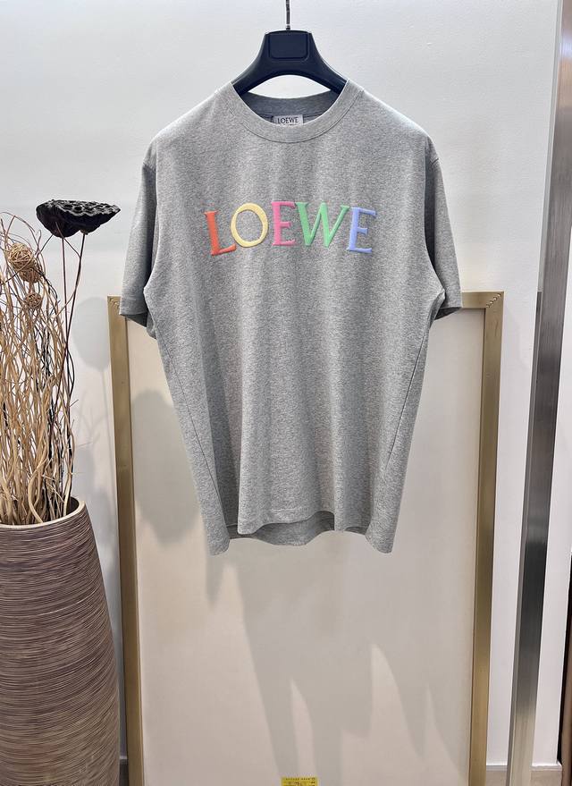 Size：S M L Xl 灰色 白色两色 Os宽松版型 男女同款 Loewe 罗意威 2025Fw糖果立体印花棉质半袖T 恤，后背经典刺绣Logo字母 轻盈棉