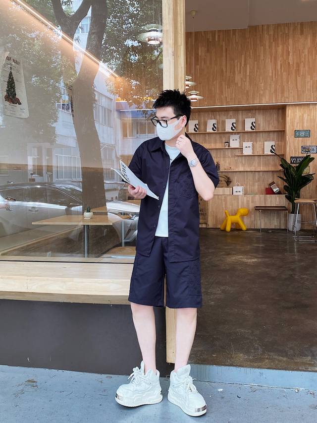 V家 新款套装 码数：M-3Xl